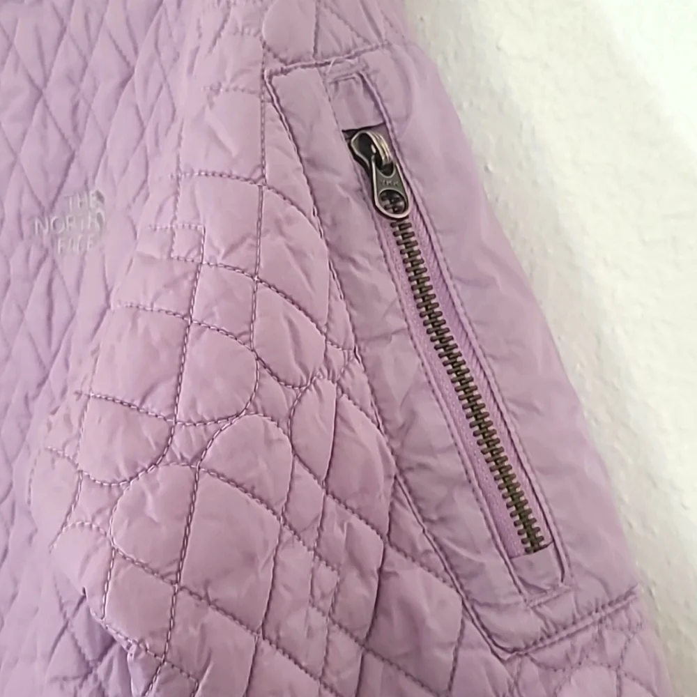 THE NORTH FACE Lavender/Light Purple Girls Quilted Jacket, size XL